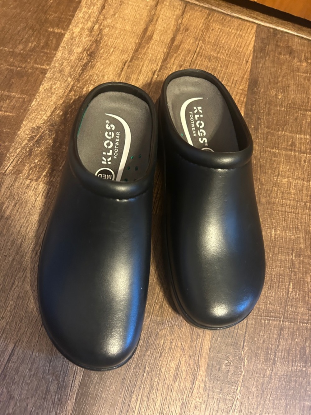 K-Logs Black Slip-On Clogs